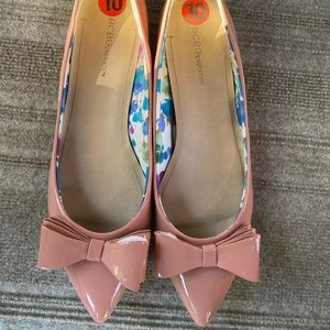Nude pink BCBD flats